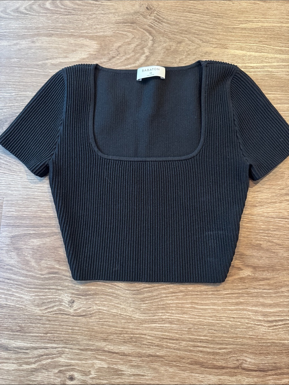Aritzia Black Ribbed Square-Neck Short-Sleeve Crop (xs)